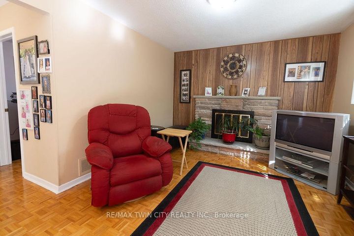 Photo 35 at 20 Manorcrest Street, Central Park, Brampton