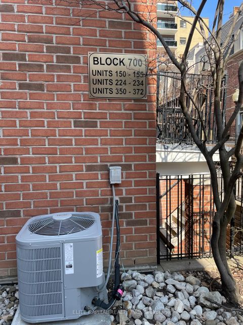 Photo 14 at 369 - 415 Jarvis Street, South St. James Town, Toronto