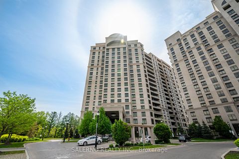Photo 1 at 915 - 9255 Jane Street, Maple, Vaughan