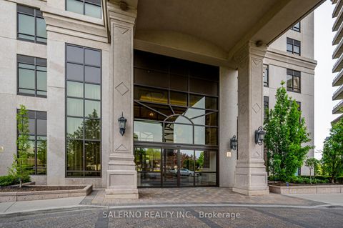 Photo 3 at 915 - 9255 Jane Street, Maple, Vaughan