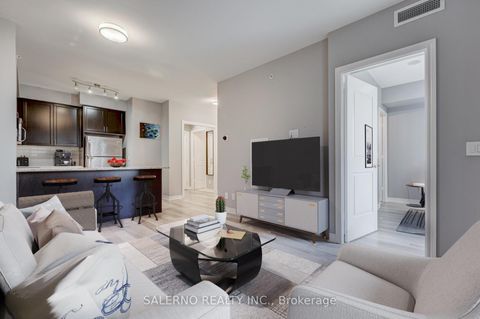 Photo 10 at 915 - 9255 Jane Street, Maple, Vaughan