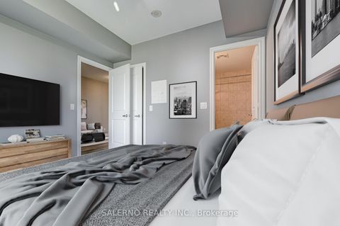 Photo 14 at 915 - 9255 Jane Street, Maple, Vaughan