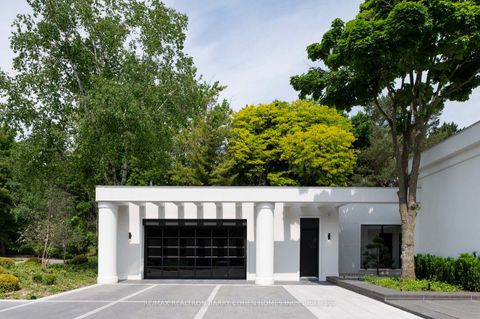 Photo 2 at 45 Park Lane Circle, York Mills, Toronto