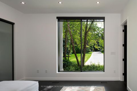 Photo 22 at 45 Park Lane Circle, York Mills, Toronto