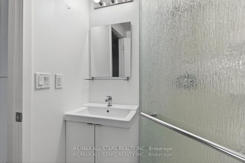 Photo 13 at 220 - 1800 Simcoe Street N, Samac, Oshawa