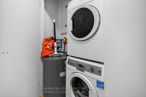 Photo 14 at 220 - 1800 Simcoe Street N, Samac, Oshawa