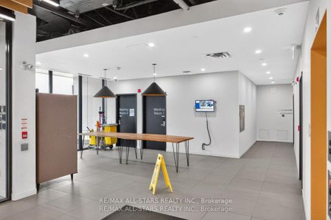 Photo 17 at 220 - 1800 Simcoe Street N, Samac, Oshawa