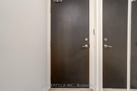 Photo 10 at 1713 - 87 Peter Street, Waterfront Communities C1, Toronto