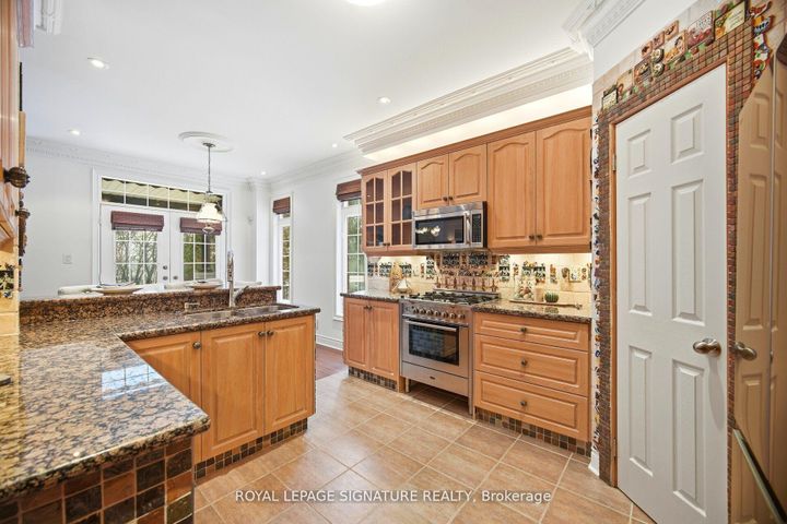 Photo 9 at 1592 Hallstone Road, Bram West, Brampton