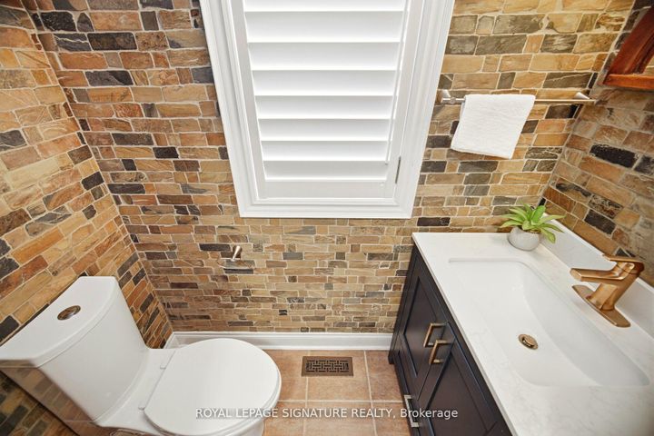 Photo 15 at 1592 Hallstone Road, Bram West, Brampton