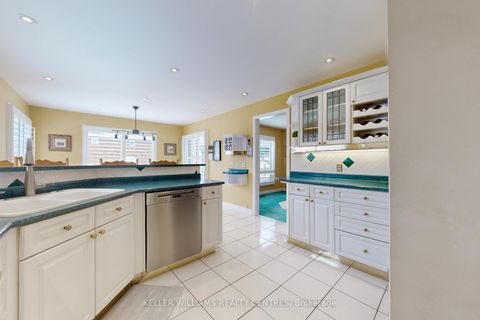 Photo 11 at 45 Hemlock Drive, Raymerville, Markham