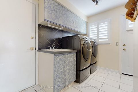 Photo 16 at 45 Hemlock Drive, Raymerville, Markham