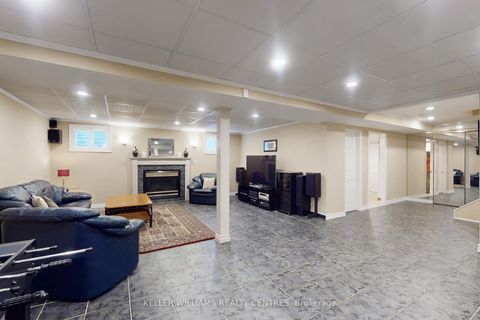 Photo 26 at 45 Hemlock Drive, Raymerville, Markham