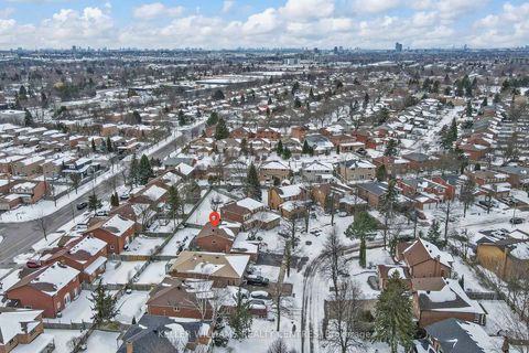 Photo 41 at 45 Hemlock Drive, Raymerville, Markham