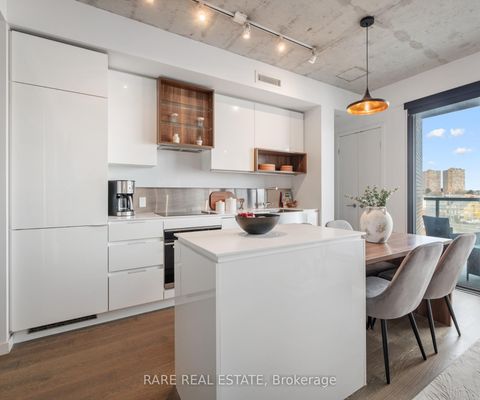 Photo 3 at 608 - 383 Sorauren Avenue, Roncesvalles, Toronto