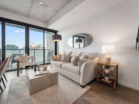 Photo 6 at 608 - 383 Sorauren Avenue, Roncesvalles, Toronto