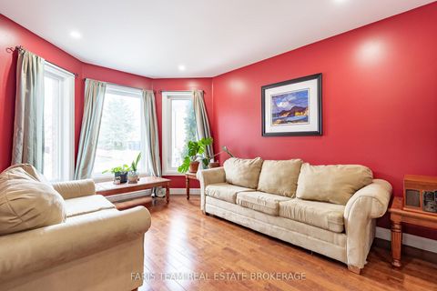 Photo 13 at 7 Meyer Avenue, East Bayfield, Barrie