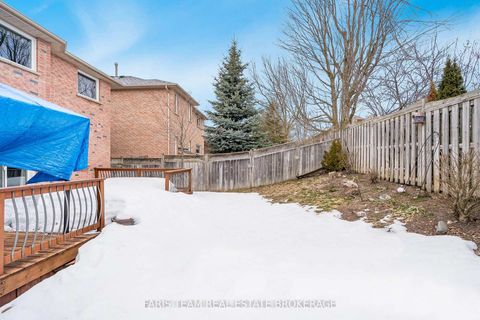 Photo 35 at 7 Meyer Avenue, East Bayfield, Barrie