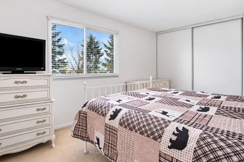 Photo 11 at 21 Knicely Road, Painswick North, Barrie