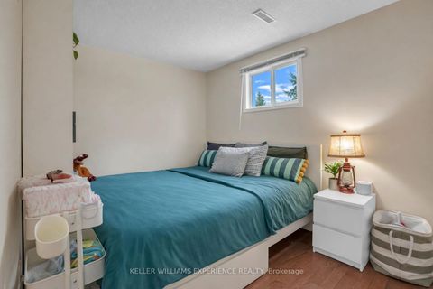 Photo 16 at 21 Knicely Road, Painswick North, Barrie