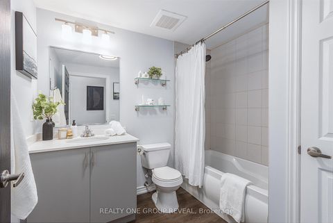 Photo 9 at 417 - 290 Liberty Street N, Bowmanville, Clarington