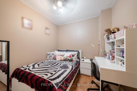Photo 13 at 609 - 2088 Lawrence Avenue W, Weston, Toronto