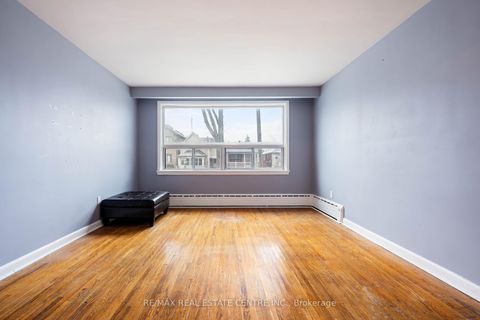 Photo 5 at 10 Lapp Street, Smythe, Toronto