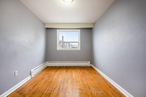 Photo 13 at 10 Lapp Street, Smythe, Toronto