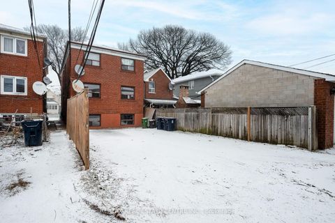 Photo 28 at 10 Lapp Street, Smythe, Toronto