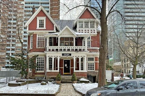 Photo 4 at 1 - 17 Isabella Street, Yonge Corridor, Toronto