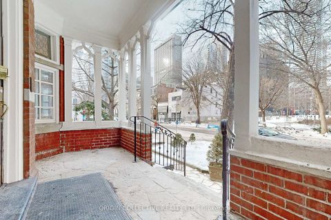 Photo 9 at 1 - 17 Isabella Street, Yonge Corridor, Toronto