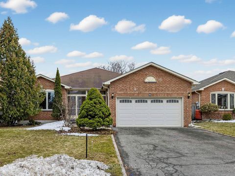 Photo 0 at 5 Coates Crescent, Oak Ridges Lake Wilcox, Richmond Hill