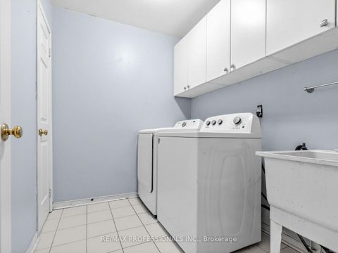 Photo 11 at 5 Coates Crescent, Oak Ridges Lake Wilcox, Richmond Hill