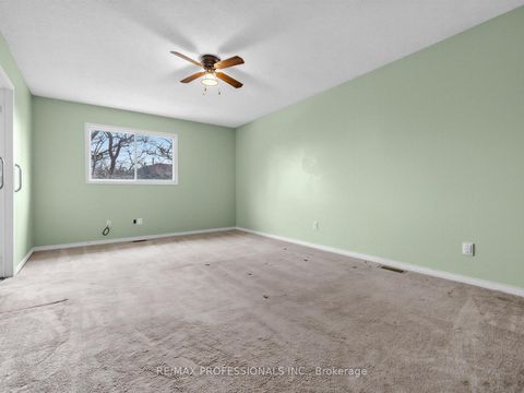 Photo 13 at 5 Coates Crescent, Oak Ridges Lake Wilcox, Richmond Hill