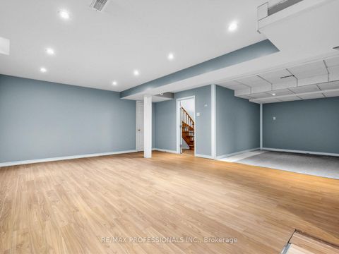 Photo 19 at 5 Coates Crescent, Oak Ridges Lake Wilcox, Richmond Hill