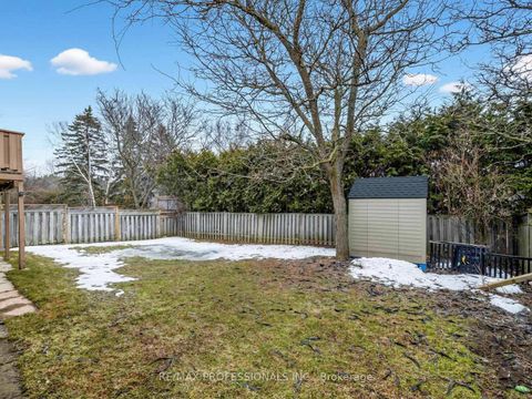 Photo 32 at 5 Coates Crescent, Oak Ridges Lake Wilcox, Richmond Hill