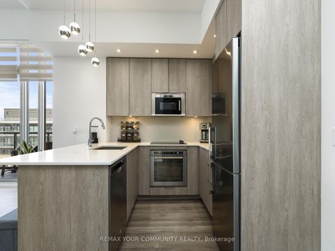 Photo 7 at 1012 - 99 Eagle Rock Way, Rural Vaughan, Vaughan