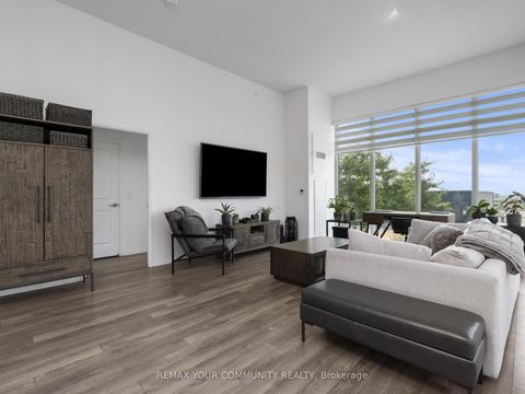 Photo 14 at 1012 - 99 Eagle Rock Way, Rural Vaughan, Vaughan