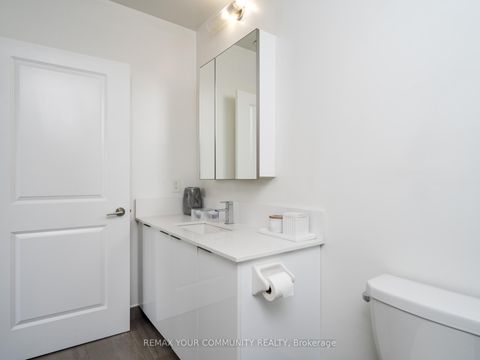 Photo 27 at 1012 - 99 Eagle Rock Way, Rural Vaughan, Vaughan