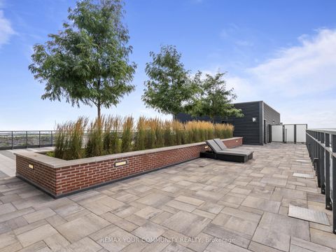 Photo 32 at 1012 - 99 Eagle Rock Way, Rural Vaughan, Vaughan