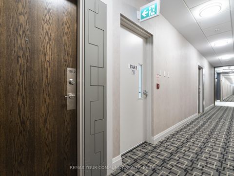 Photo 48 at 1012 - 99 Eagle Rock Way, Rural Vaughan, Vaughan