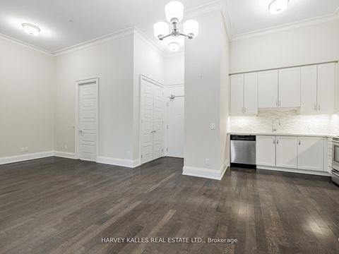 Photo 9 at 112 - 7 Bond Crescent, Oak Ridges, Richmond Hill