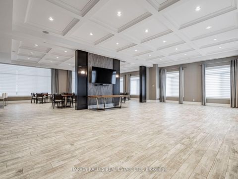 Photo 19 at 112 - 7 Bond Crescent, Oak Ridges, Richmond Hill