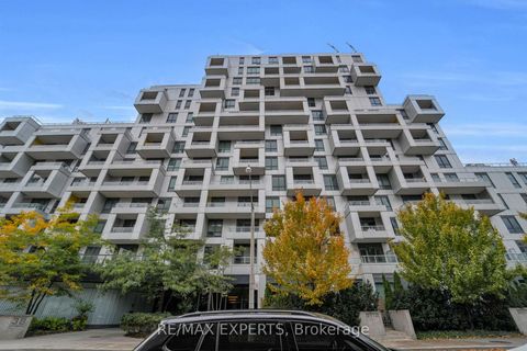 Photo 1 at 605 - 38 Cameron Street, Chinatown, Toronto