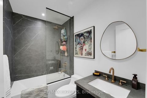 Photo 5 at 605 - 38 Cameron Street, Chinatown, Toronto