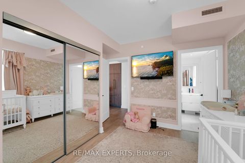 Photo 38 at 605 - 38 Cameron Street, Chinatown, Toronto