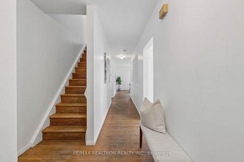 Photo 5 at 56 Green Bush Road, Newtonbrook West, Toronto