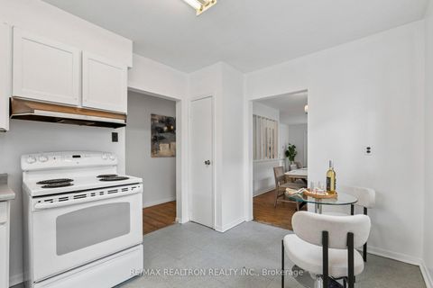 Photo 12 at 56 Green Bush Road, Newtonbrook West, Toronto