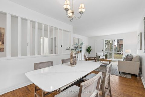 Photo 17 at 56 Green Bush Road, Newtonbrook West, Toronto