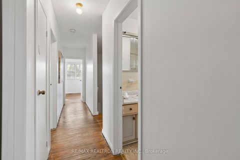 Photo 34 at 56 Green Bush Road, Newtonbrook West, Toronto